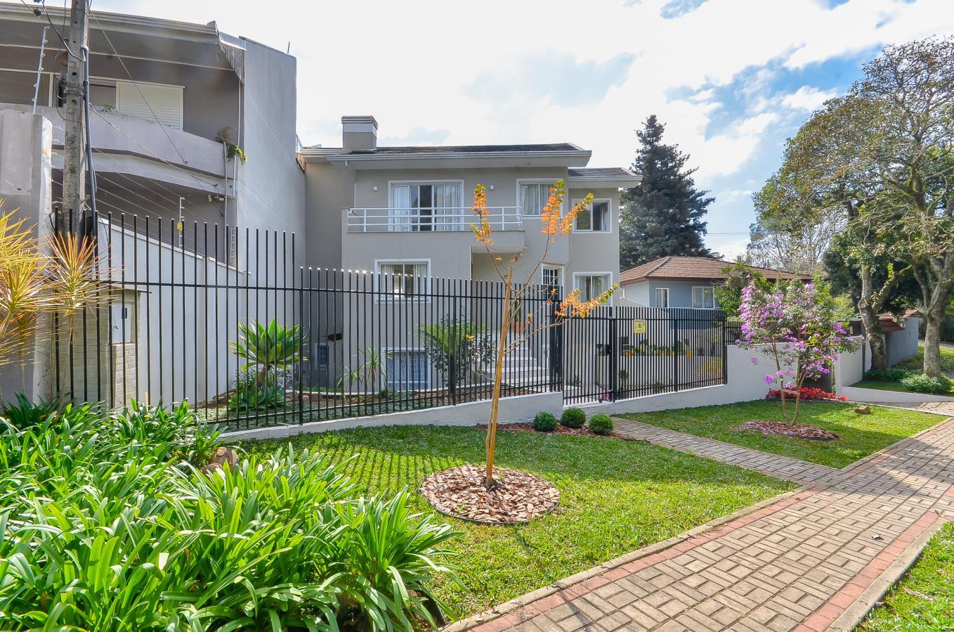 Casa, 3 quartos, 236 m² - Foto 2